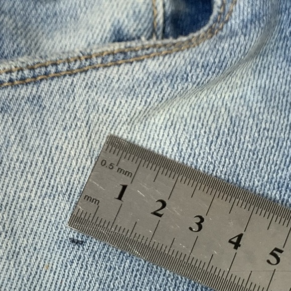 Blank NYC The Essex Release Hem Denim Jean Shorts - Picture 9 of 9